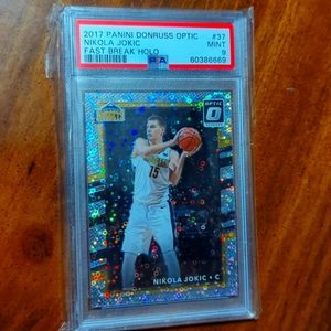 Nikola Jokiç fast break Halo 'Joker' 2017 grade 9 PSA